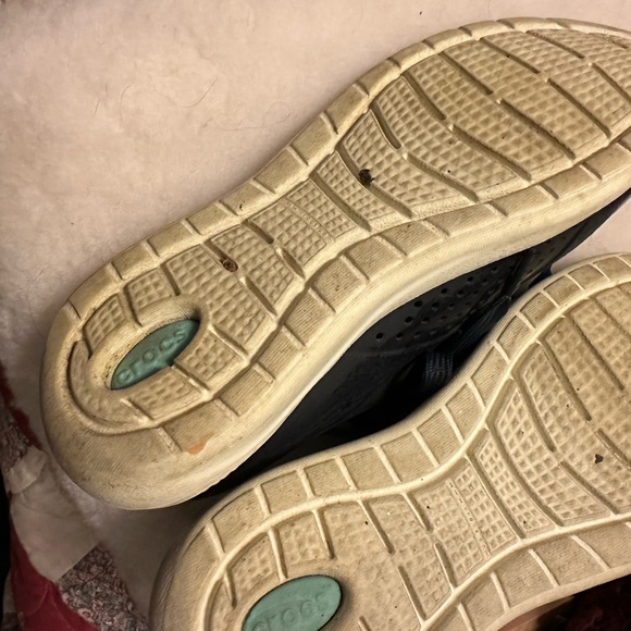 CROC tennis shoes - Picture 4 of 5